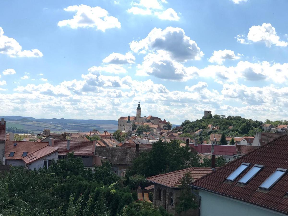 Pension Crhan Mikulov Exteriör bild